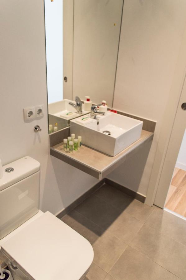 For You Rentals New Design Apartment Temporal Puerta Del Sol Pre10C มาดริด ภายนอก รูปภาพ